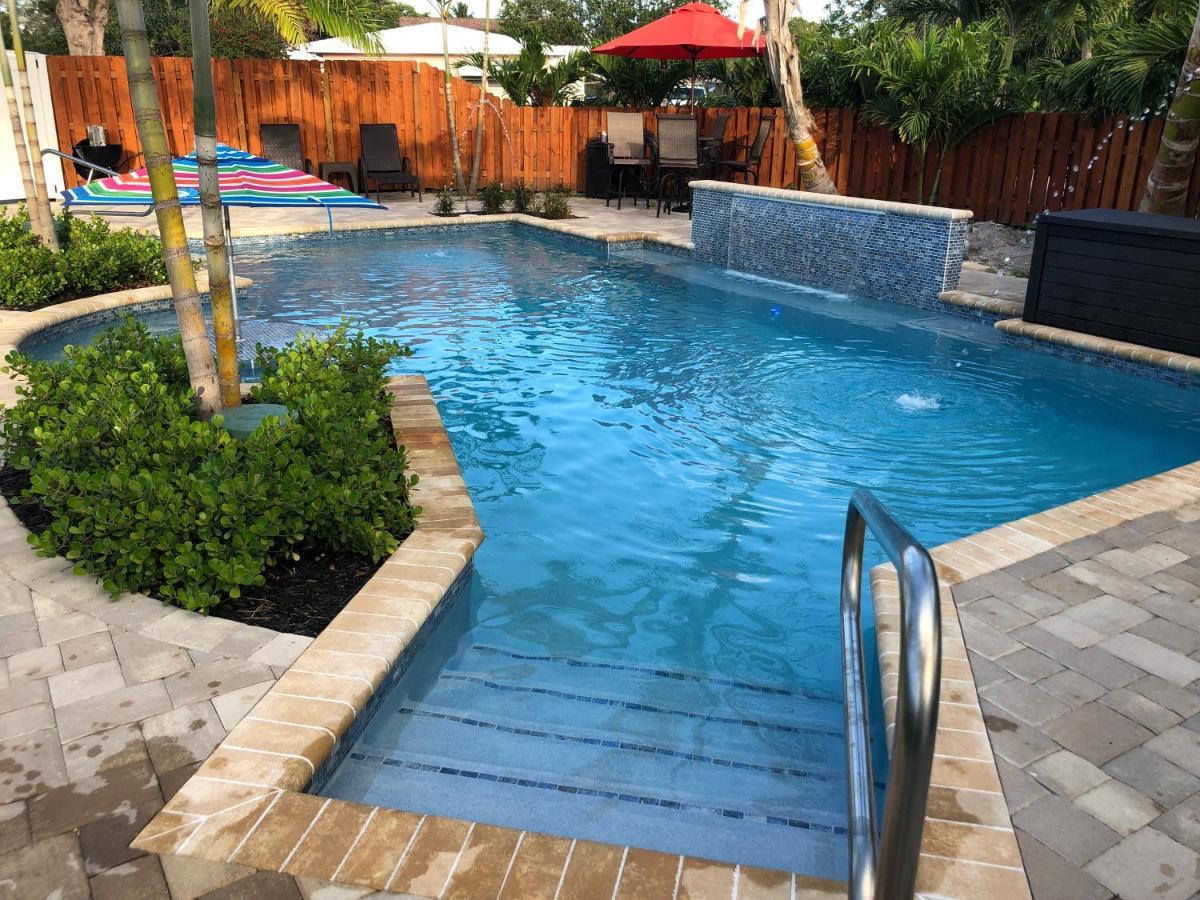 Billy'S Resort- Men Only - Solo Hombres Wilton Manors Exterior photo